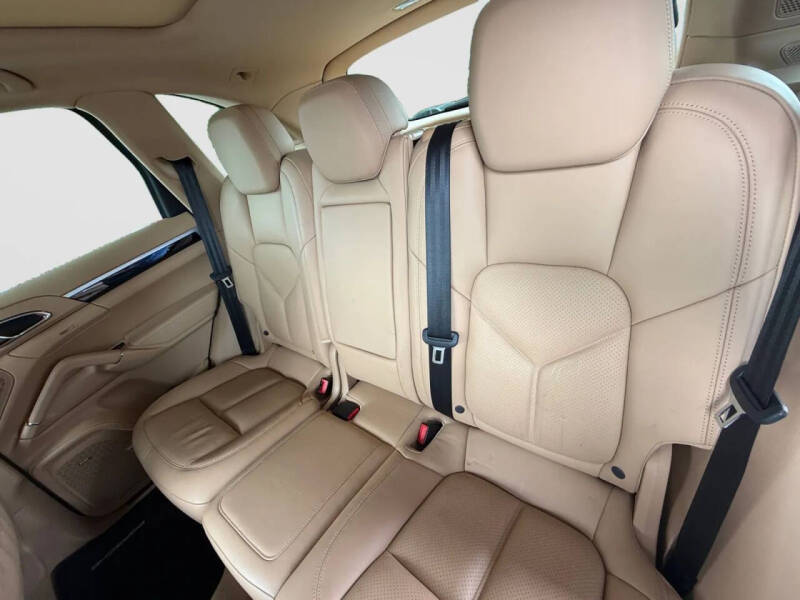 2016 Porsche Cayenne