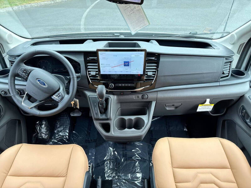 2025 Ford Transit