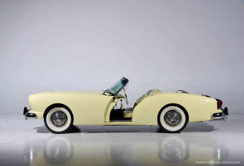 1954 Kaiser Darrin