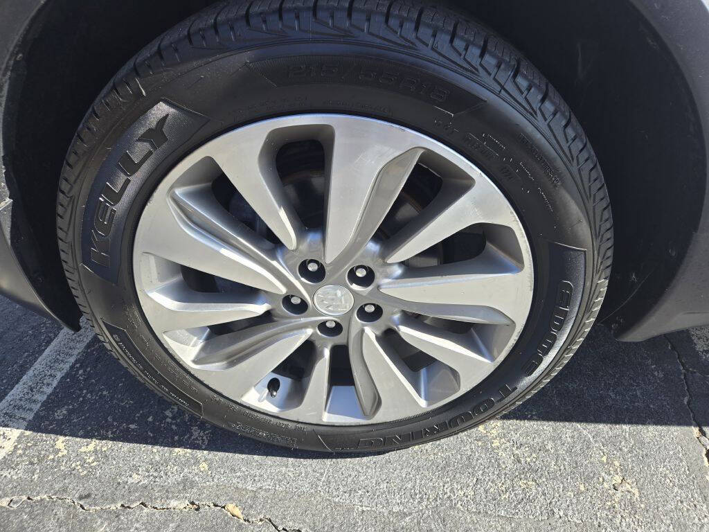 White 2017 Buick Encore Preferred Preferred 4dr Crossover 23