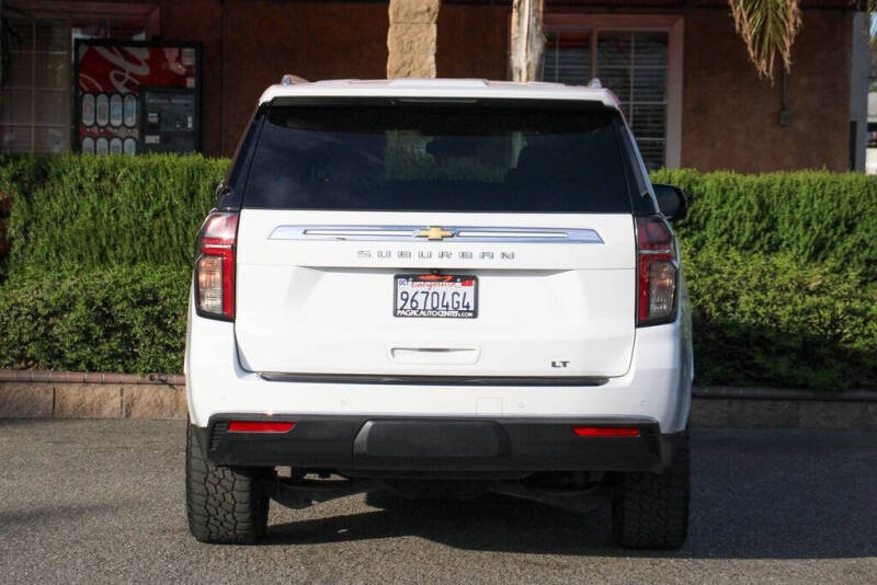 2021 Chevrolet Suburban LT