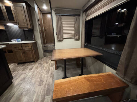 2017 Grand Design Reflection  323BHS