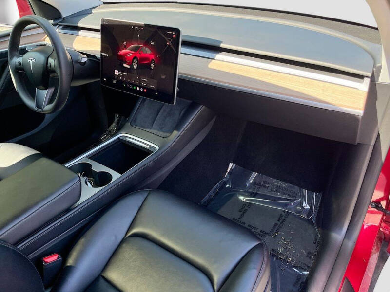 2024 Tesla Model Y Long Range