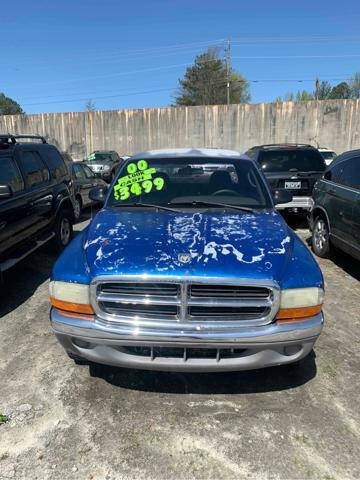 2000 Dodge Dakota for sale at J D USED AUTO SALES INC in Doraville GA