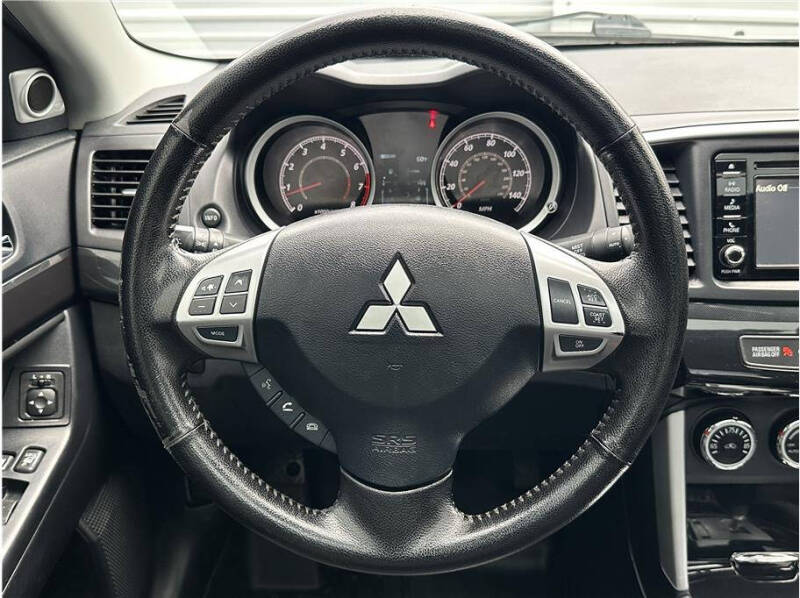 2017 Mitsubishi Lancer