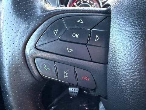 2016 Dodge Challenger R/T Shaker