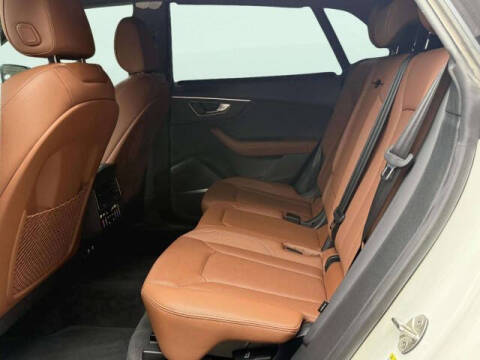 2025 Audi Q8 quattro Premium Plus 55 TFSI