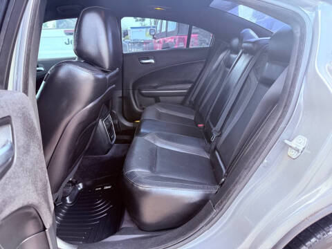 2017 Dodge Charger SXT