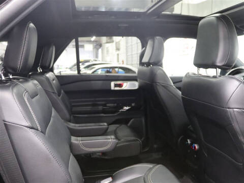 2022 Ford Explorer ST
