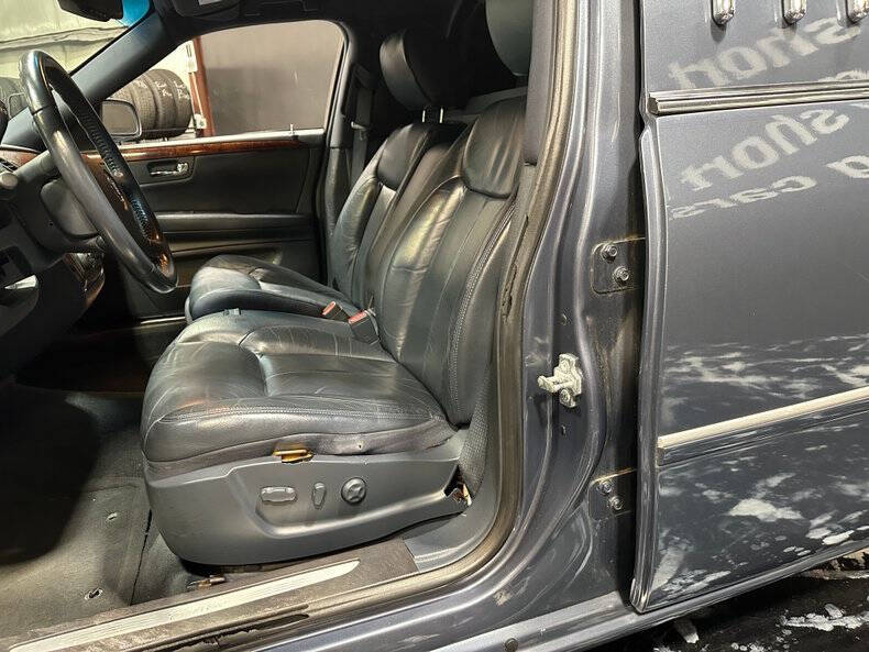 2011 Cadillac DTS Pro Coachbuilder Limo