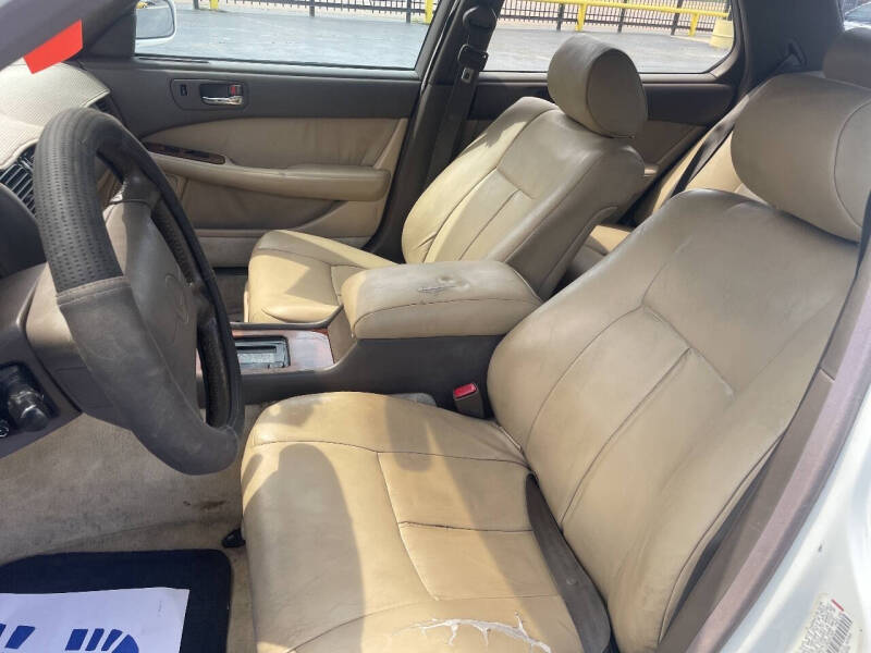 1994 Lexus LS 400