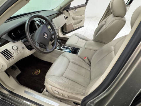 2010 Cadillac DTS Luxury Collection