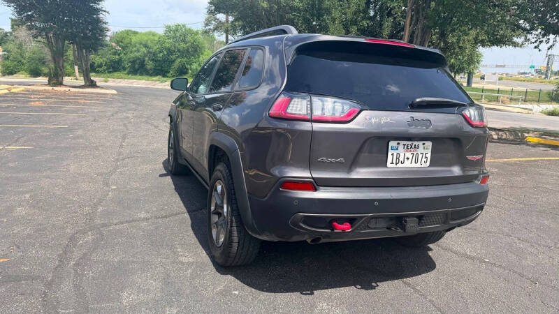 2019 Jeep Cherokee Trailhawk