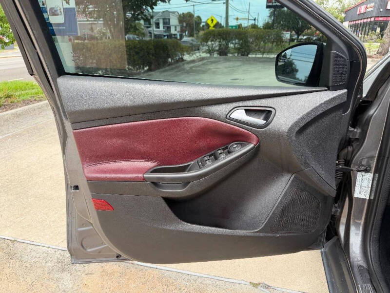 2012 Ford Focus SEL