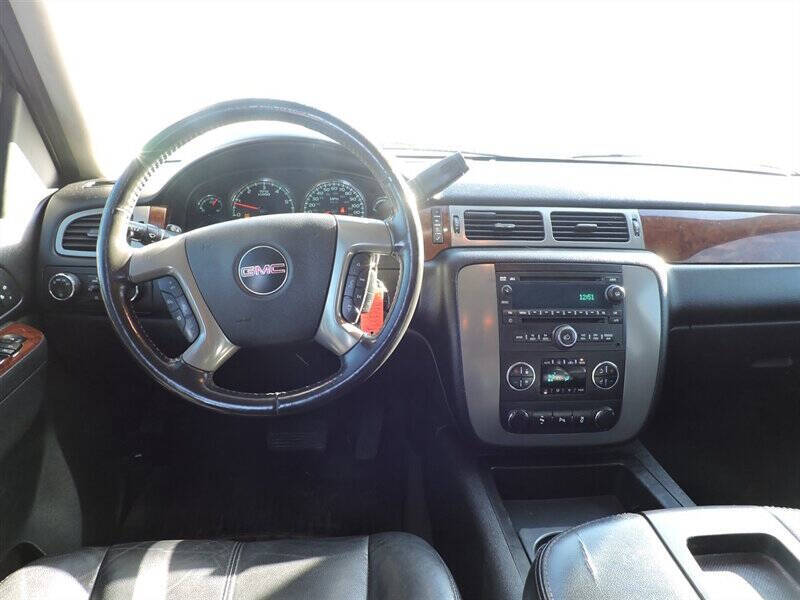 2012 GMC Yukon XL SLT