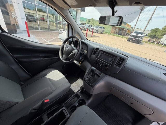 2018 Nissan NV200 SV