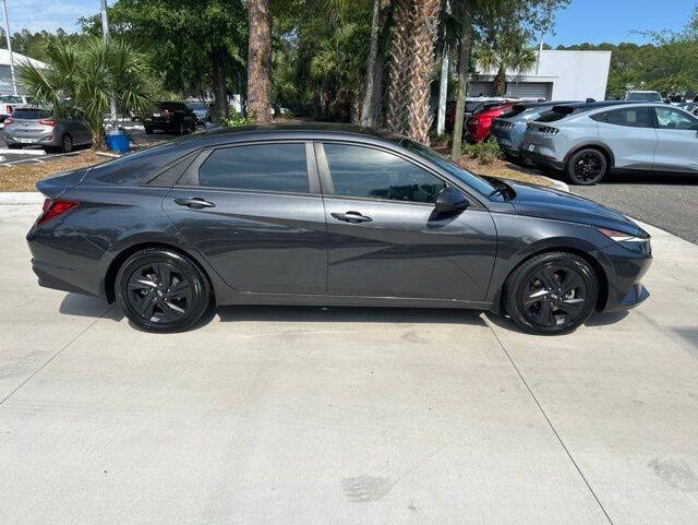 2022 Hyundai Elantra