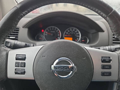 2011 Nissan Pathfinder Silver Edition