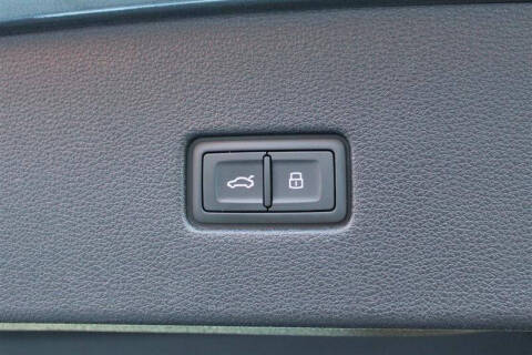 2020 Audi Q8 quattro Prestige 55 TFSI