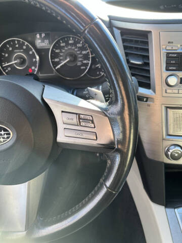 2011 Subaru Outback 2.5i Premium