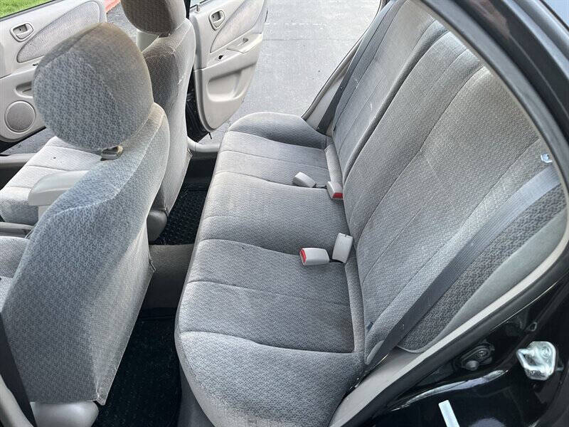 2001 Toyota Corolla LE