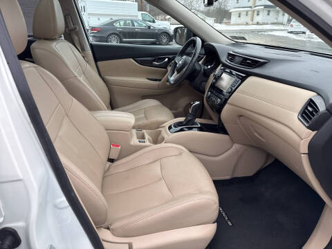 2017 Nissan Rogue SL