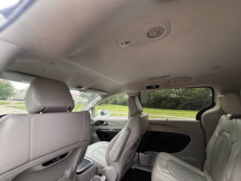 2021 Chrysler Pacifica Touring L