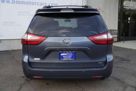 2017 Toyota Sienna