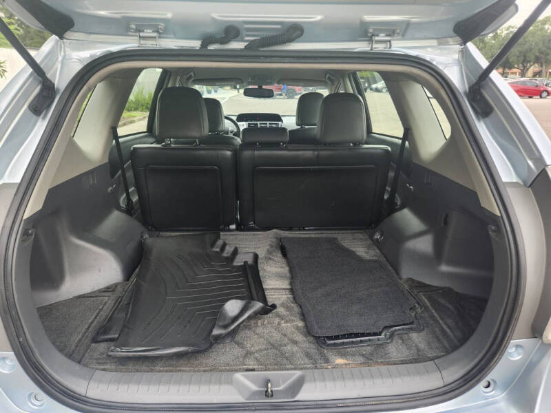 2012 Toyota Prius v Five