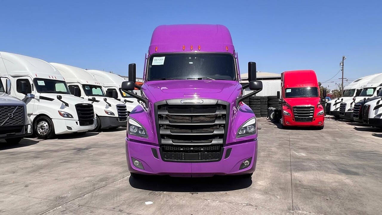 2023 Freightliner Cascadia for sale at KING TRUCK TRAILER SALES in Bakersfield, CA