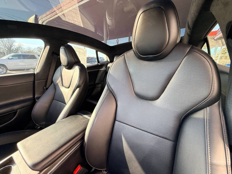 2023 Tesla Model S Plaid