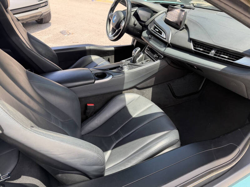 2016 BMW i8