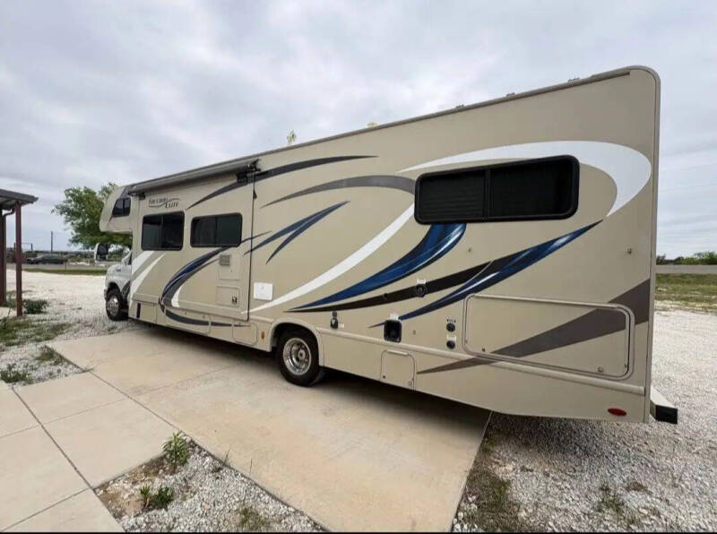 2019 Thor Motor Coach Freedom Elite