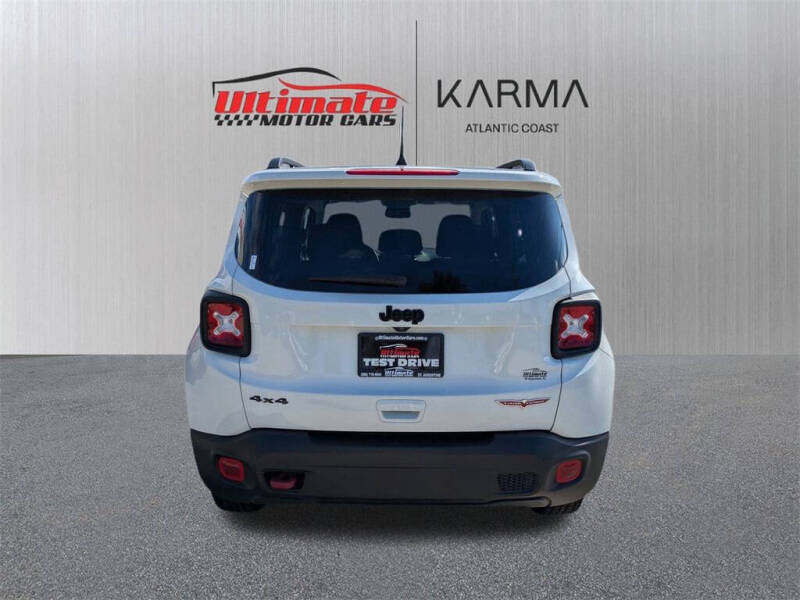 2023 Jeep Renegade Trailhawk