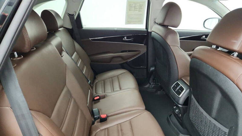 2019 Kia Sorento SX V6