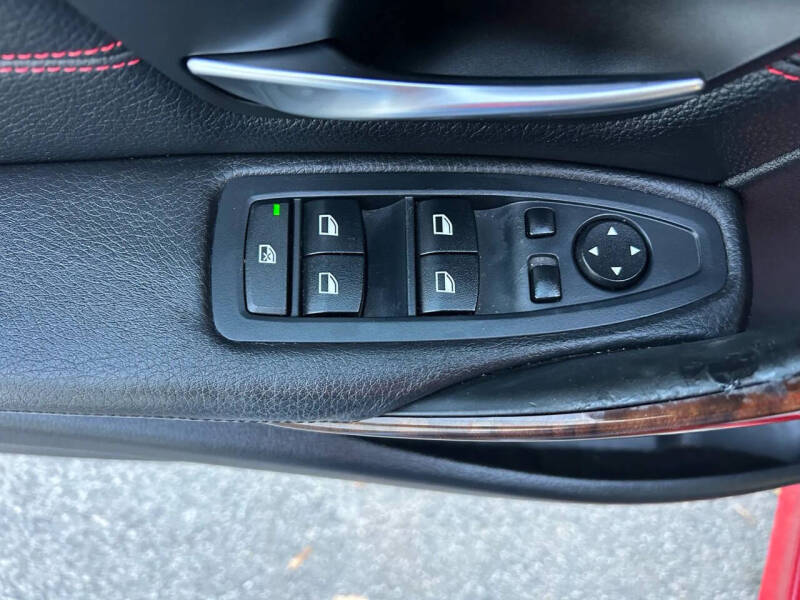 2015 BMW 3 Series 328i