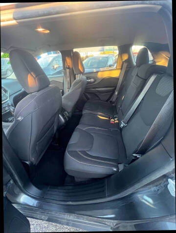 2014 Jeep Cherokee Sport