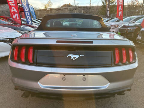 2023 Ford Mustang EcoBoost