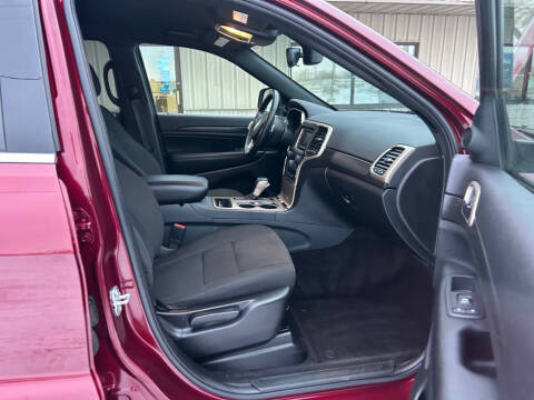 2017 Jeep Grand Cherokee Laredo