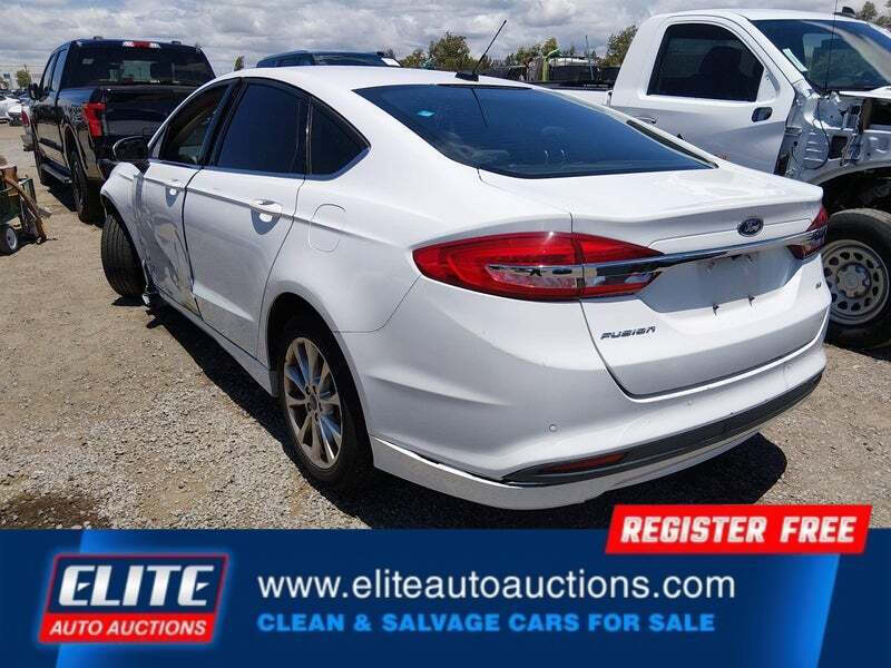 2017 Ford Fusion SE