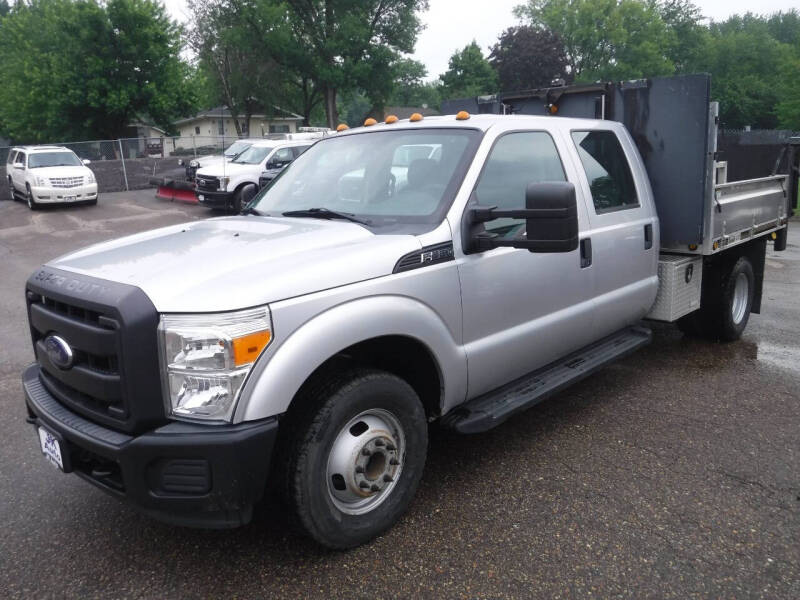 2013 Ford F-350 Super Duty Chassis Cab XL's photo
