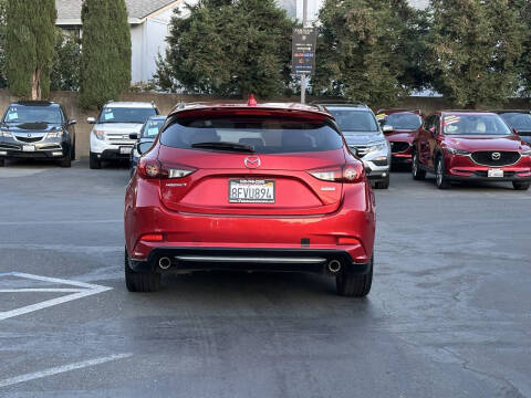 2018 Mazda MAZDA3 Grand Touring