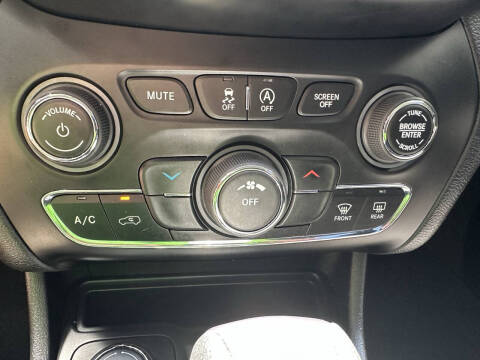 2019 Jeep Cherokee Latitude