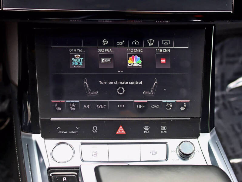 2019 Audi e-tron quattro Prestige