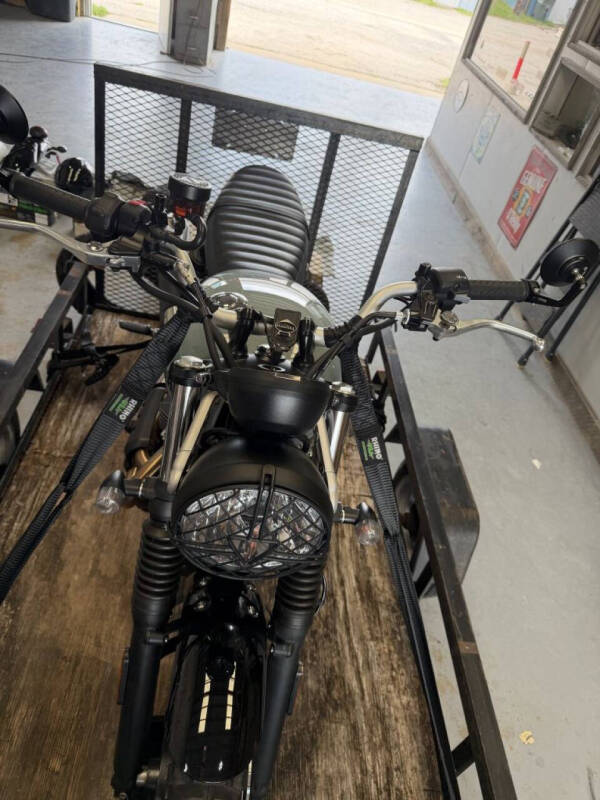 2022 Triumph STREET SCRAMBLE