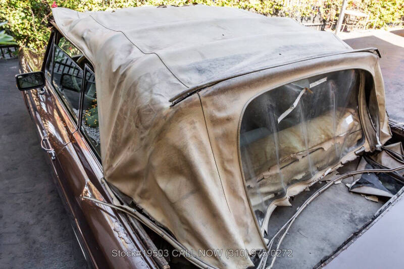 1976 Rolls-Royce Corniche