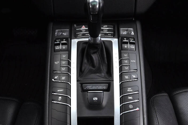 2017 Porsche Macan S