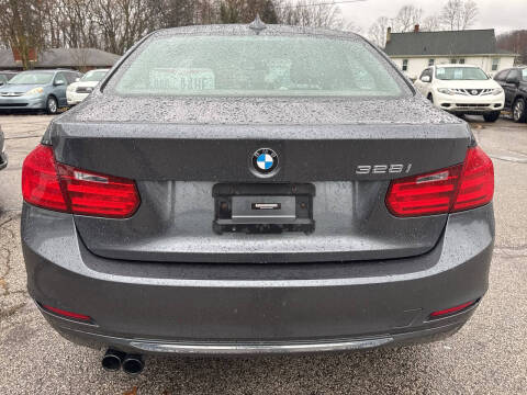 2012 BMW 3 Series 328i