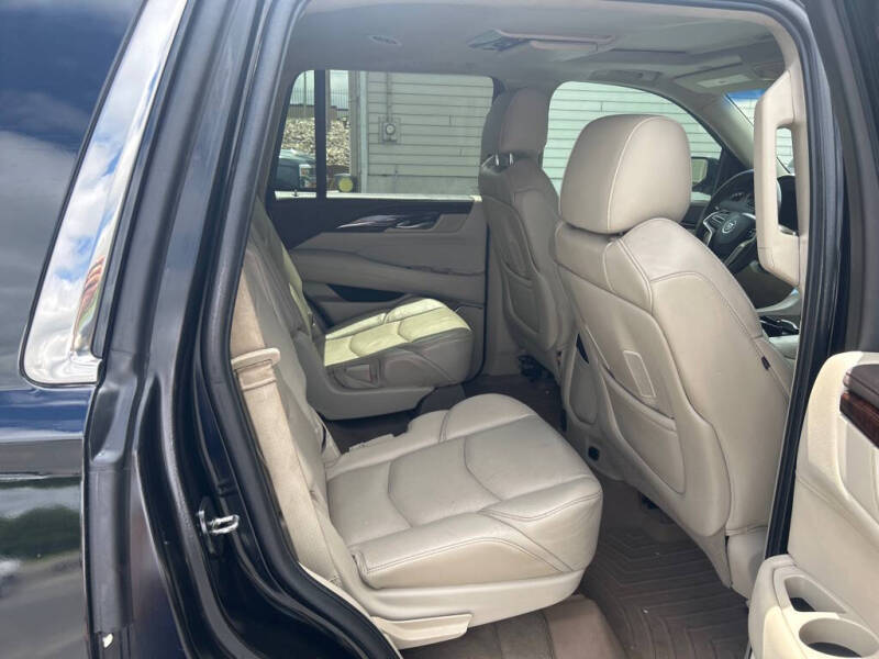 2015 Cadillac Escalade Luxury
