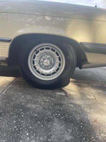 1984 Mercedes-Benz SL-Class